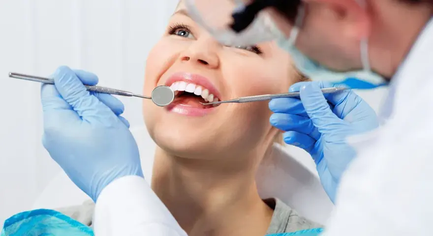 Jak zapisać się do dentysty na NFZ? Kompletny poradnik krok po kroku
